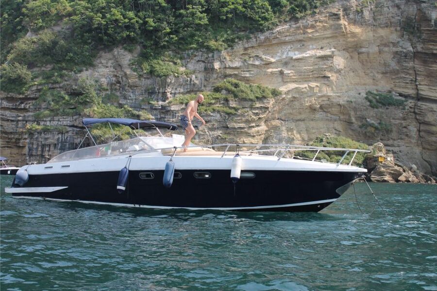 Naples: City Boat Tour with Aperitif - The Gulf opens up around Castel dell’Ovo and Vesuvius