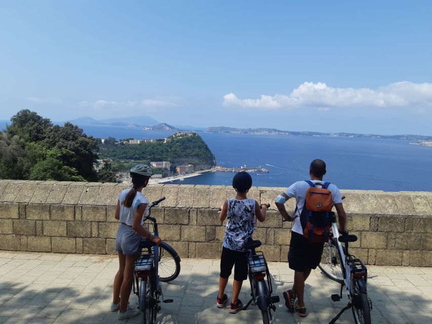 Naples: City Highlights Guided Bike Tour - Key points at a glance