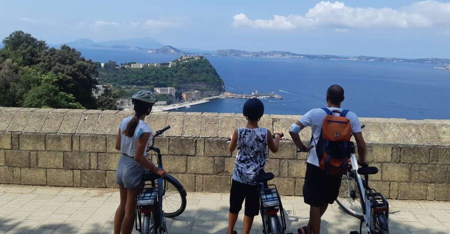 Naples: City Highlights Guided Bike Tour - Mergellina and the Bay of Naples