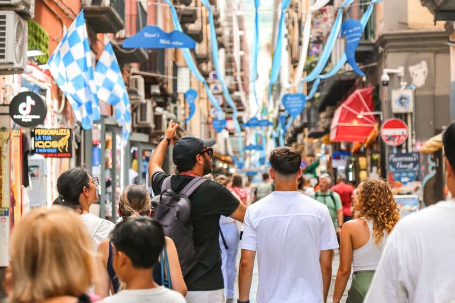 Naples: Culture & Street Food with a Local Guide - Via dei Tribunali and Naples’ everyday theater
