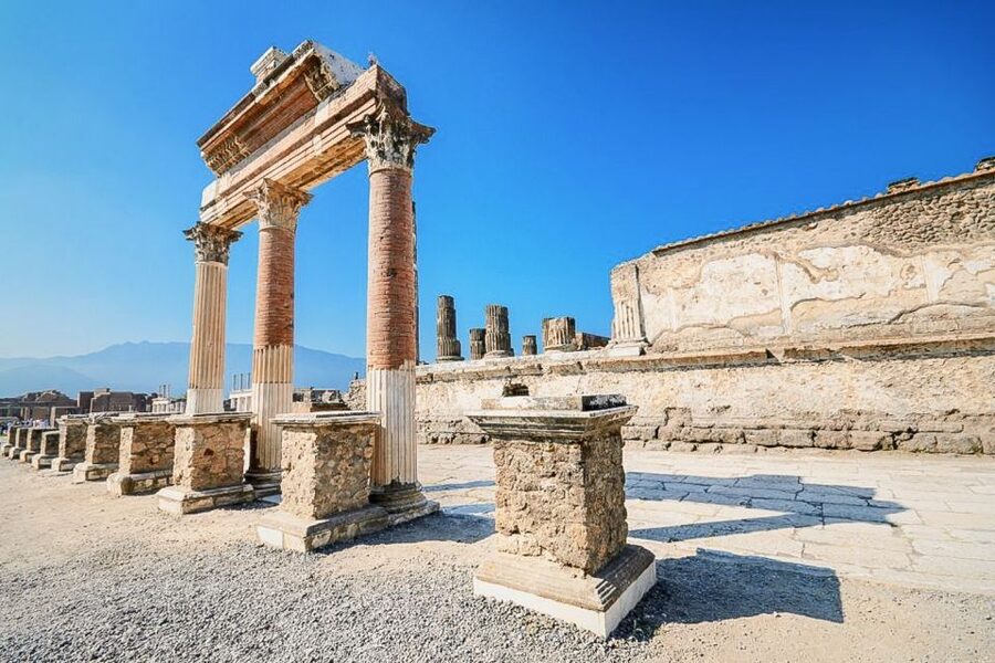 Naples: Day Trip to Pompeii and Capri - Booking details worth noticing