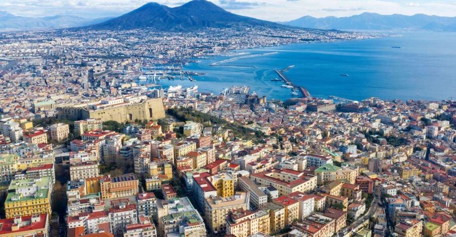 Naples: Full-Day City Tour with Pompeii and Sorrento - One day, three very different Campania sights