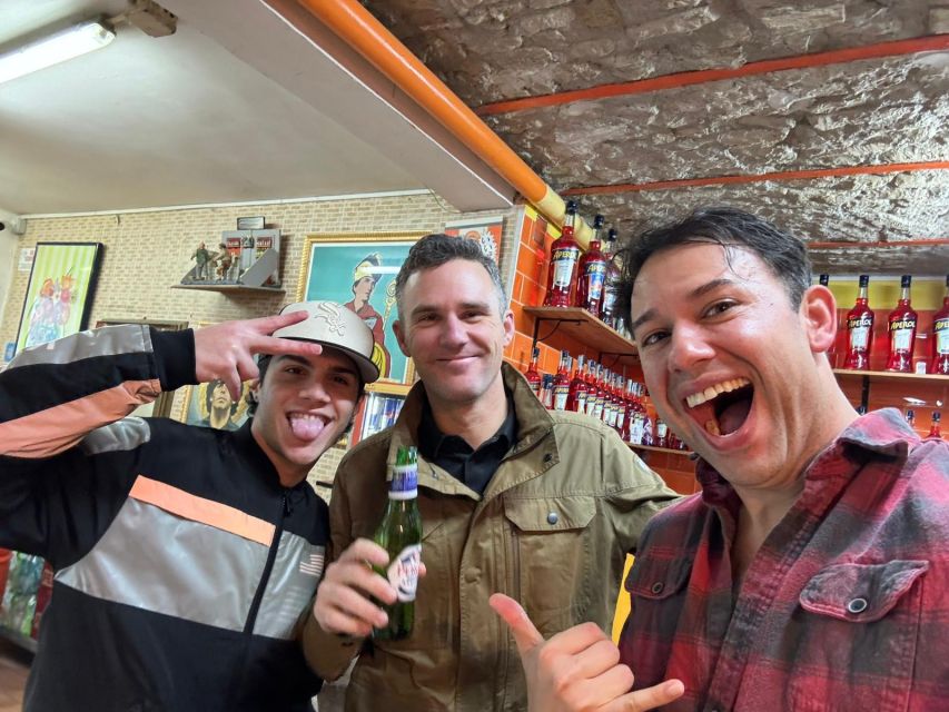 Naples: Guided Pub Crawl in the Old Town - The first bars: low prices and quick introductions