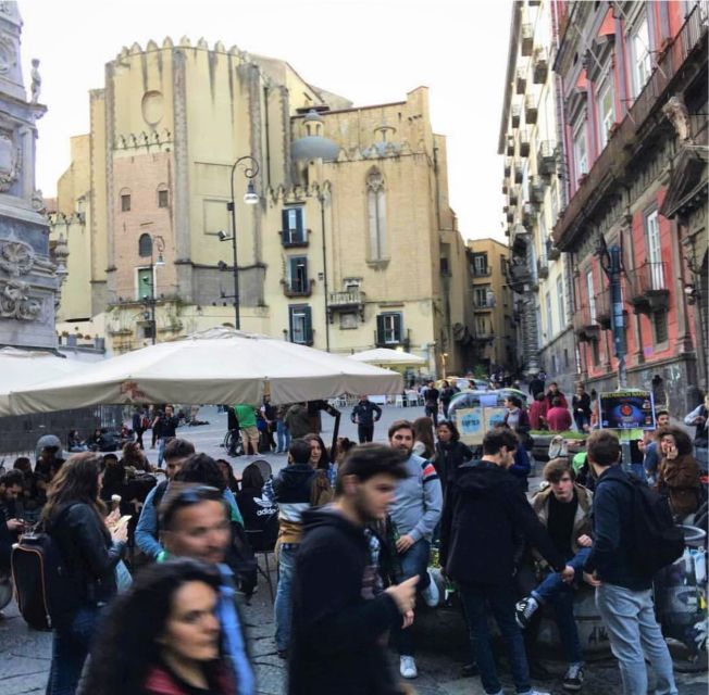 Naples: Guided Pub Crawl in the Old Town - The Spanish Quarters: a livelier change of scene