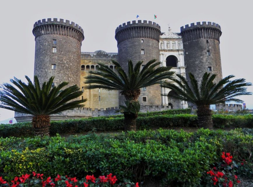 Naples: Guided Walking Tour - The church stop at Gesù Nuovo