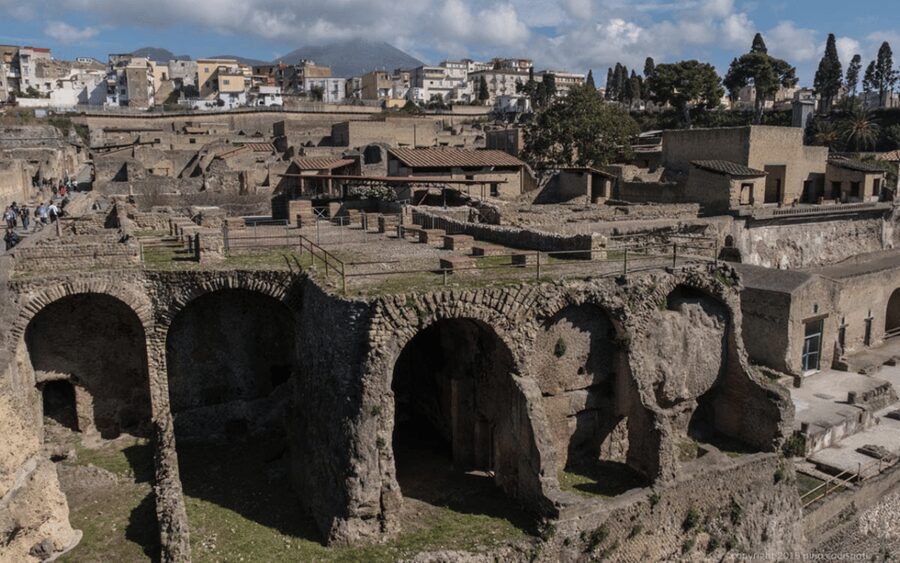 Naples: Herculaneum Entry Ticket with Digital Audio Guide - Entering at Corso Resina 187