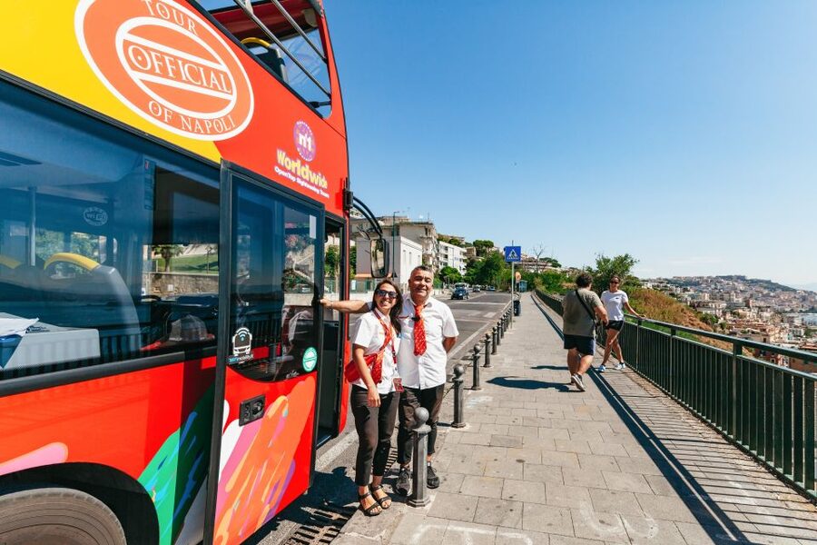 Naples: Hop-on Hop-off Bus Tour 24-Hour Ticket - Key points at a glance