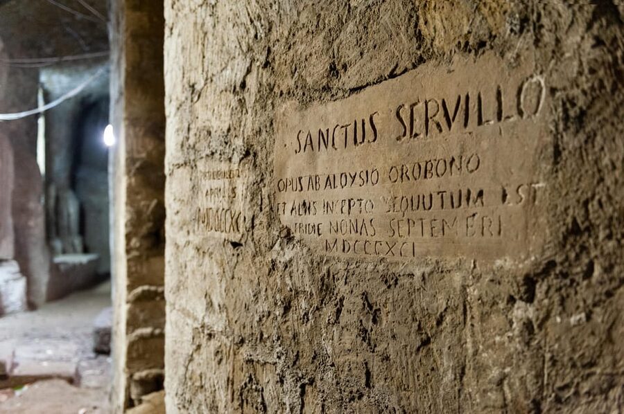 Naples: Ipogeo dei Cristallini Guided Tour - The Rione Sanità setting