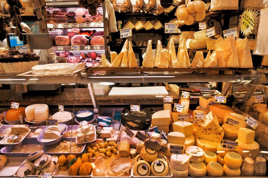 Naples: Markets and Cooking Class at Local's Home - What the private format changes