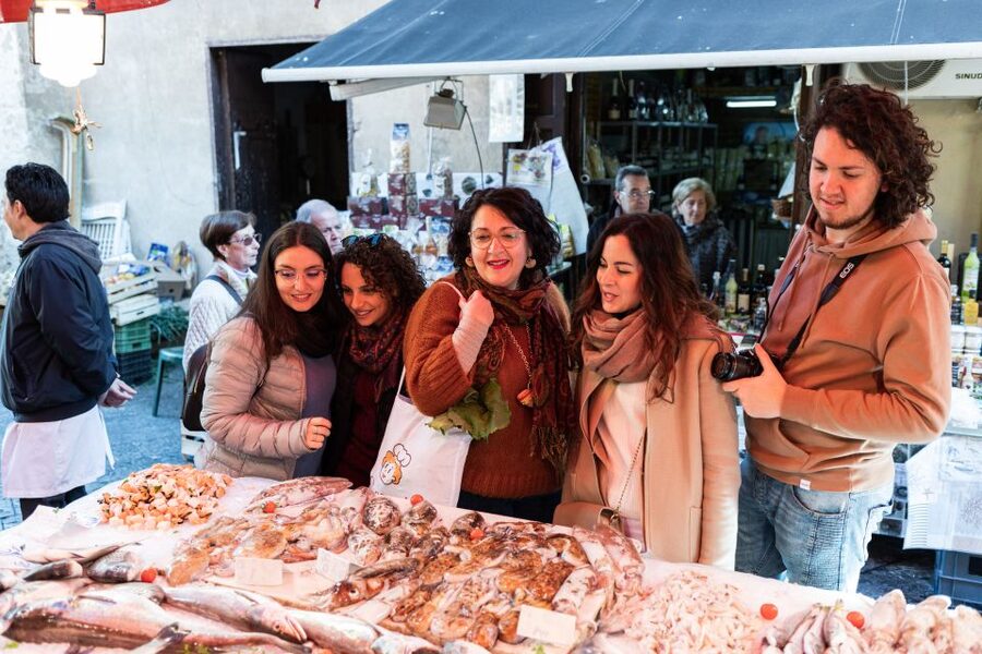 Naples: Markets and Cooking Class at Local's Home - Should you book the Cesarine cooking class?