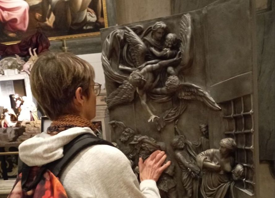 Naples: Masterpieces of Caravaggio Guided Walking Tour - What the small group changes