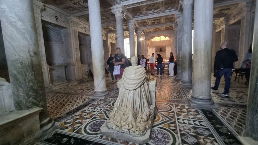 Naples: Monuments and Historic District Self-Guided Tour - Key points at a glance