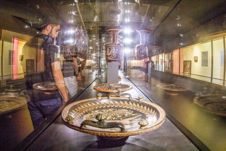 Naples: National Archaeological Museum Ticket & Audio App - Pompeii rooms: small objects with big impact