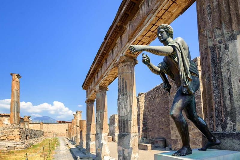 Naples or Sorrento: Full-Day Pompeii and Mount Vesuvius Tour - The lunch stop, and what it really costs