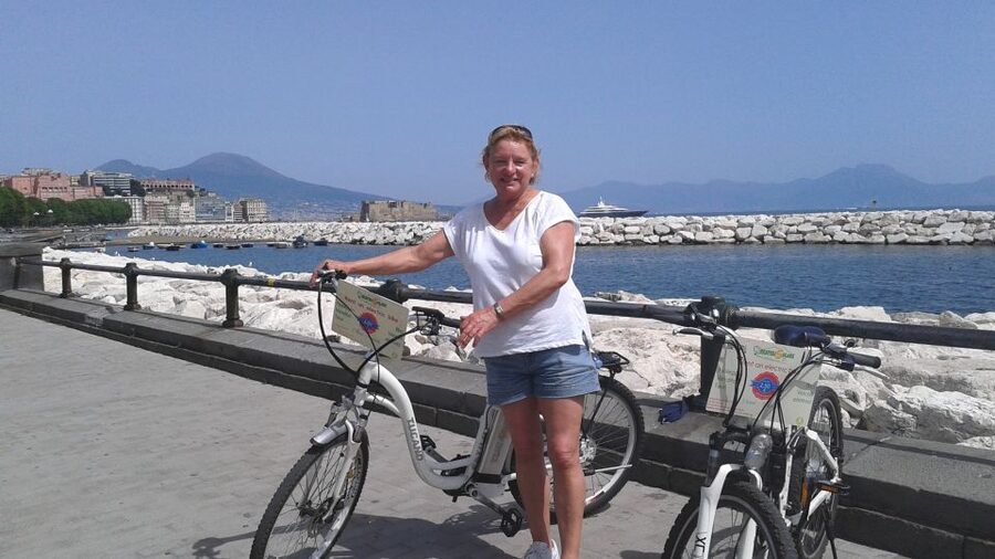 Naples: Panoramic E-Bike Tour - Castel dellOvo and the first Gulf views