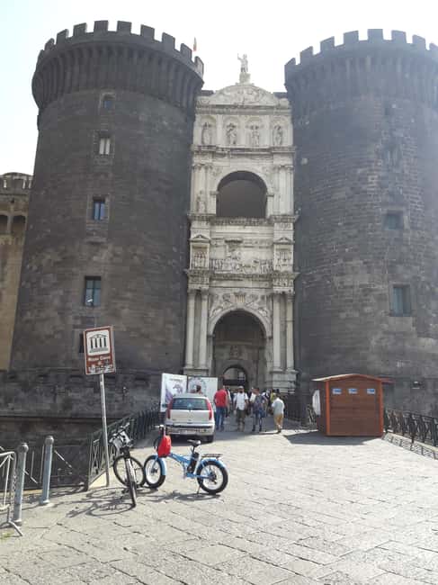 Naples: Panoramic E-Bike Tour - Guides can shape the quality of the ride