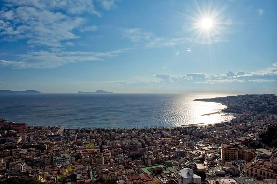 Naples: Panoramic Private Tour by Vintage Fiat 500 or 600 - Who should book this Fiat tour?