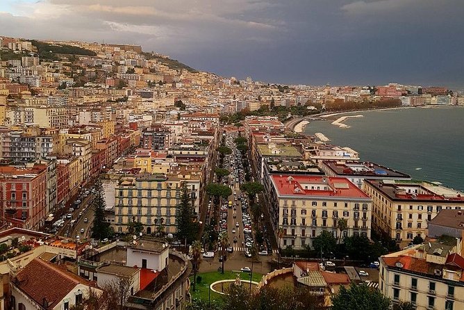 Naples panoramic tour and Monumental historic center. - Galleria Umberto I and Naples’s changing center
