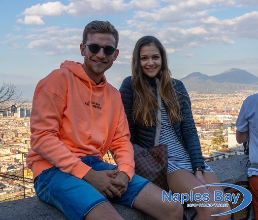 Naples Panoramic Walking Tour: From the Hills to the Center - Is two hours enough for Naples?