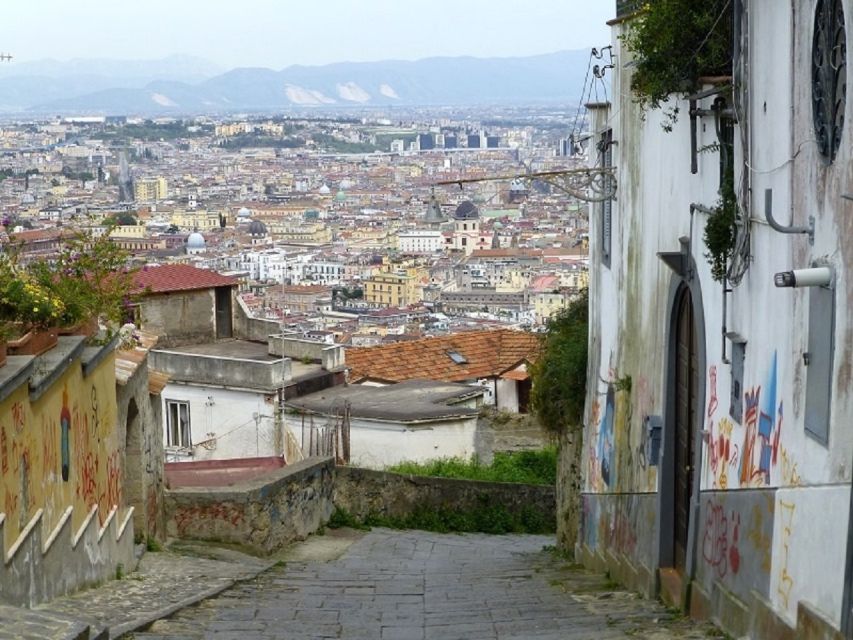 Naples Panoramic walking tour thourgh La Pedamentina scale - FAQ