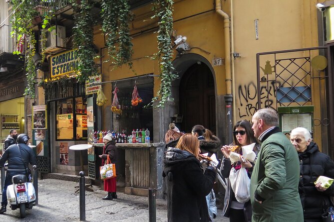 Naples: Pizza and Beyond Food Tour by Do Eat Better - Frittatina di pasta near Piazza San Gaetano