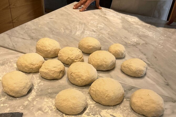 Naples: Pizza Making Class with Professional Pizzaiolo - A small group, but not a private lesson