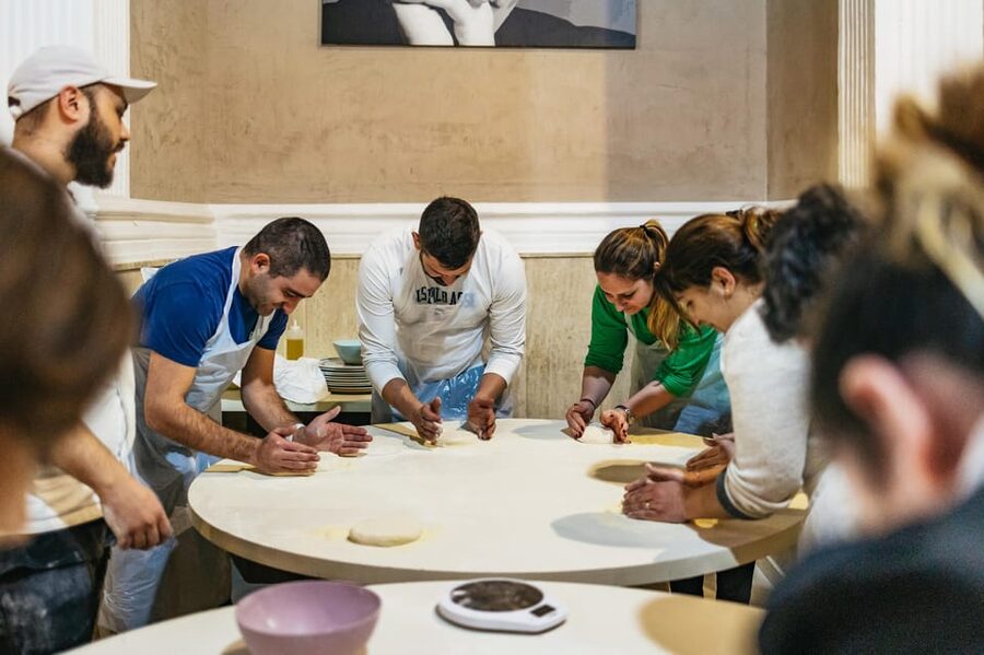 Naples: Pizza-Making Workshop with Drink and Appetizer - Into the roaring Neapolitan oven