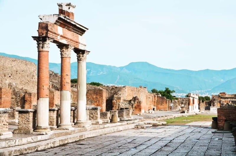 Naples: Pompeii and Vesuvius Day Trip - Meeting Your Shuttle in Central Naples
