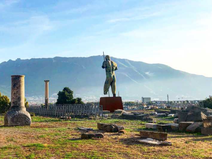 Naples: Pompeii Archaeology Park Tour & Skip-the-Line Entry - Entering Pompeii with a separate entrance