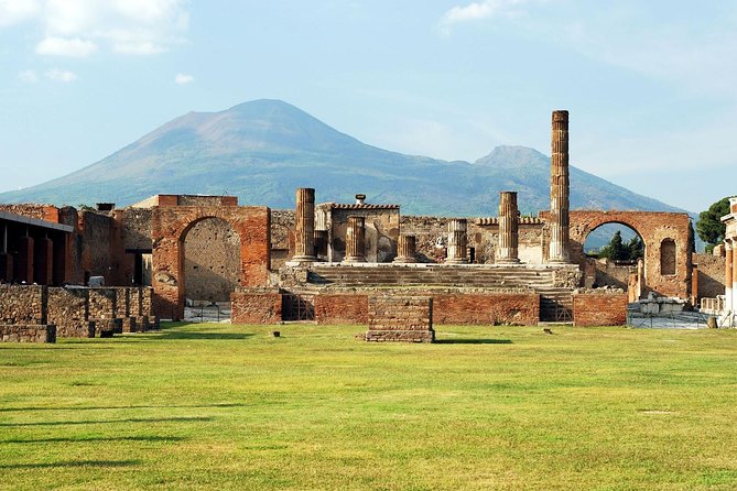 Naples: Pompeii & Herculaneum Day Trip – Small Group Tour - Why seeing Pompeii and Herculaneum together works