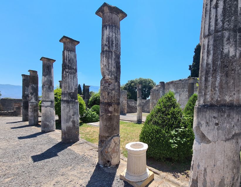 Naples: Pompeii Self Guided Audio Tour - The brothel, baths, and everyday Roman life