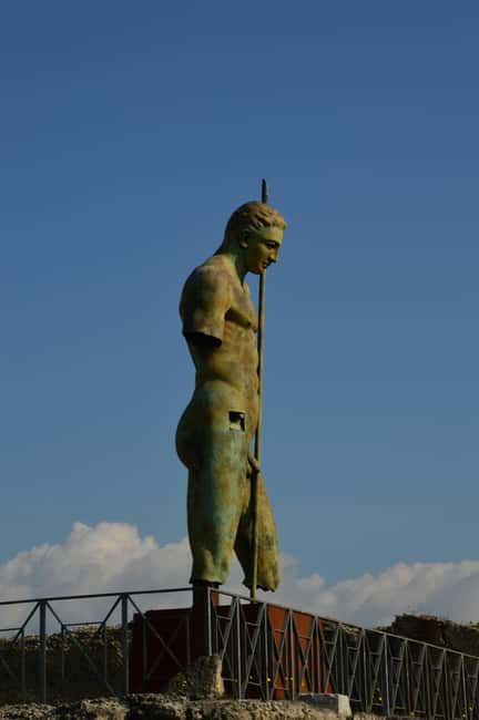 Naples: Pompeii Skip-the-Line Ticket with Round-Trip Bus - Key points to know before booking