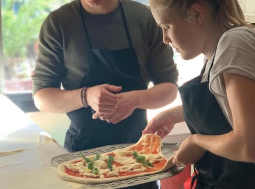 Naples: Premium Pizza-Making Class at a Pizzeria - Staglio and the making of panetti