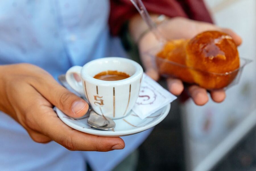 Naples: Private Food Tour – 10 Tastings with Locals - Starting at Dante’s statue