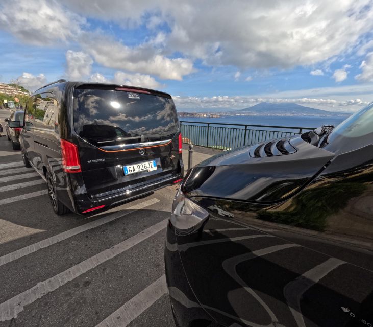Naples Private Tour with driver and tour guide - Gesù Nuovo and the tight streets of Spaccanapoli