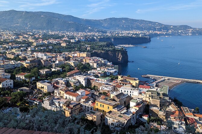 Naples: Private transfer to Sorrento - Why the private car can be worth the price
