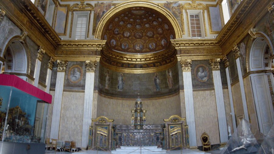 Naples: Royal Palace Entry Ticket with Digital Audio Guide - Opening days, access, and practical planning