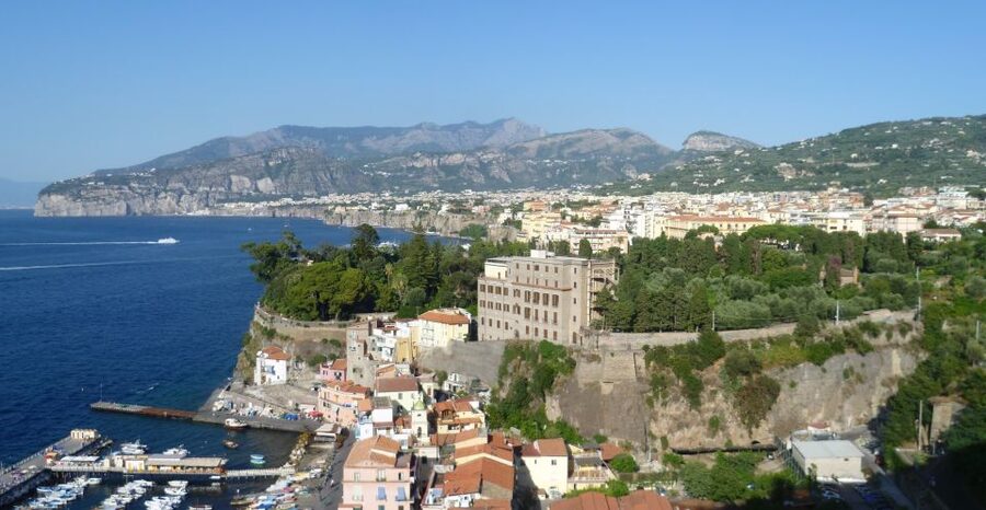 Naples: Sorrento, Amalfi Coast, Pompeii Trip from the Port - Meeting your driver at Naples cruise port