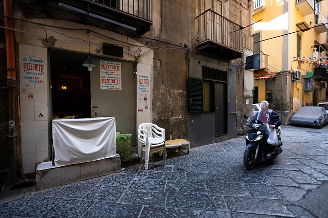 Naples Spanish Quarters Walking Tour Street Art, Folklore & Sweet - Meeting at Galleria Umberto I