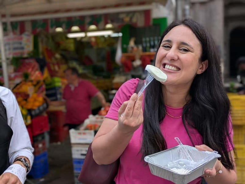 Naples: Street Art, Wine and Food Tasting Walking Tour - The food stops: what you are likely to taste