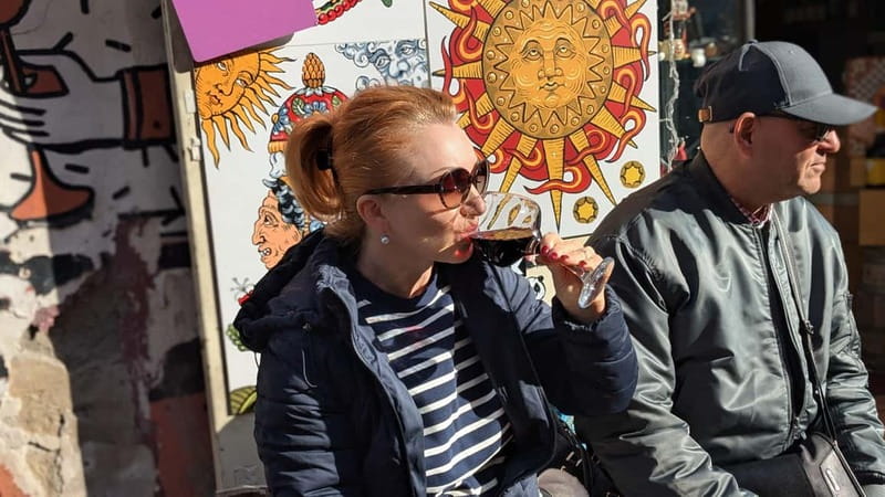 Naples: Street Art, Wine and Food Tasting Walking Tour - The guide can make or break the experience
