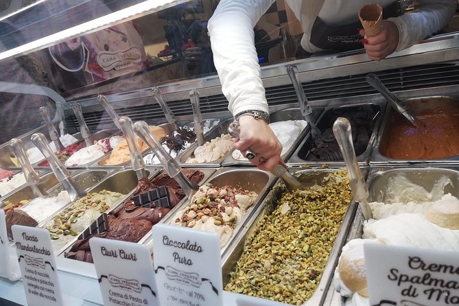 Naples: Street Food and Sightseeing Tour with Local Expert - How much food do you actually get?