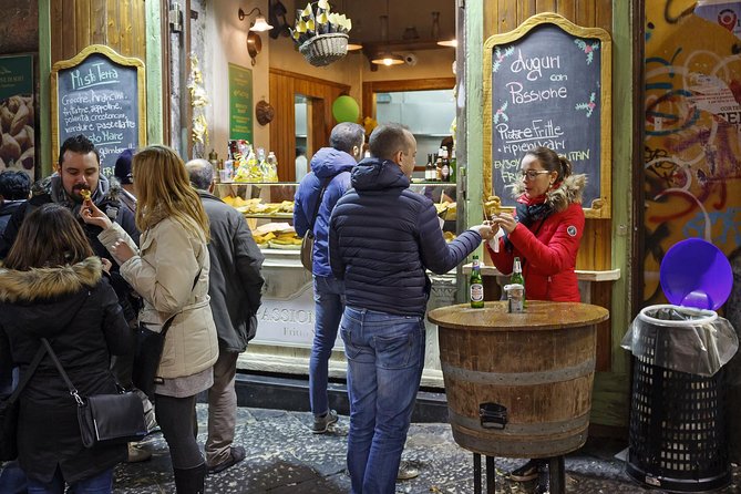 Naples Street Food Experience with local guide - Small Group Tour - Why this short Naples walk works