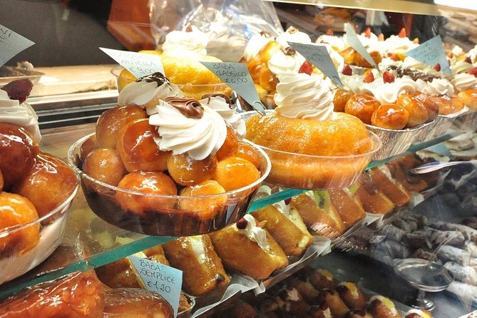 Naples Street Food Experience with local guide - Small Group Tour - Piazza del Plebiscito and Naples’ royal story