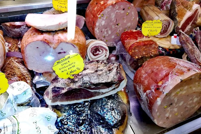 Naples Street Food Tour with a Native & Top Rated Expert - Piazza del Gesù Nuovo and the final city stories