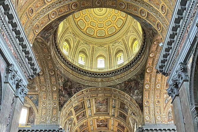Naples Stress-Free Tour: Between Mystery, Legends & History - San Gregorio Armeno and the craft of presepi