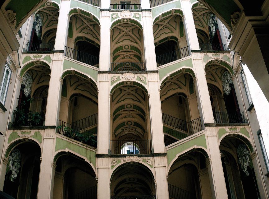 Naples: The Holy Mile 3-Hour Guided Tour - San Gennaro extra Moenia and the link to the Holy Mile