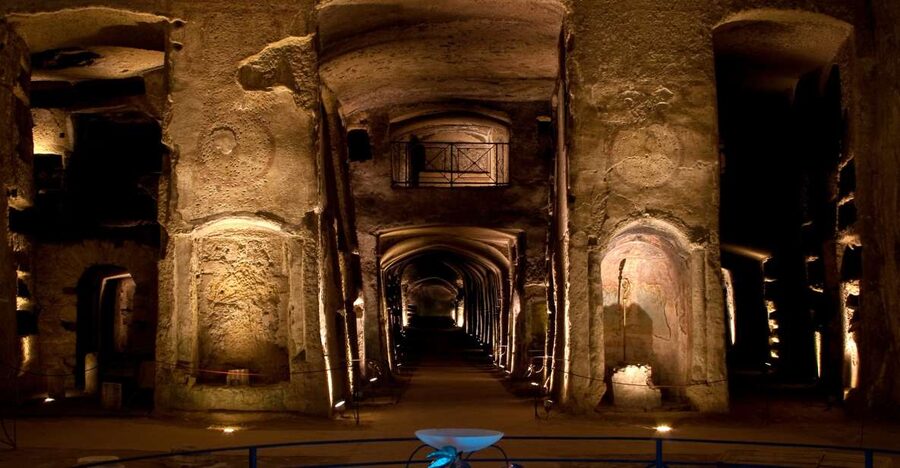 Naples: The Holy Mile 3-Hour Guided Tour - Starting underground at the Catacombs of San Gennaro