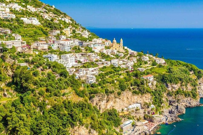 Naples to Praiano/Amalfi transfer via 2h in Pompei (or viceversa) - Leaving your bags with the driver