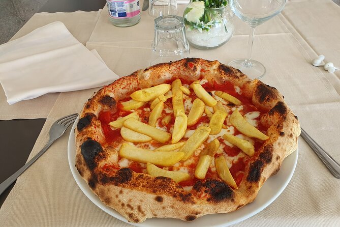 Naples Tour culture and food tour - Piazza Garibaldi, sfogliatella, and everyday shopping